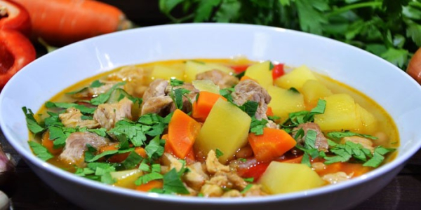 Гуляш из свинины в мультиварке - как вкусно приготовить в домашних условиях по пошаговым рецептам с фото