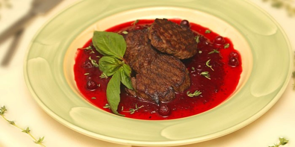 Медальоны из говядины - как выбрать мясо и пошаговые рецепты приготовления в домашних условиях Медальоны из говядины - как выбрать мясо и пошаговые рецепты приготовления в домашних условиях