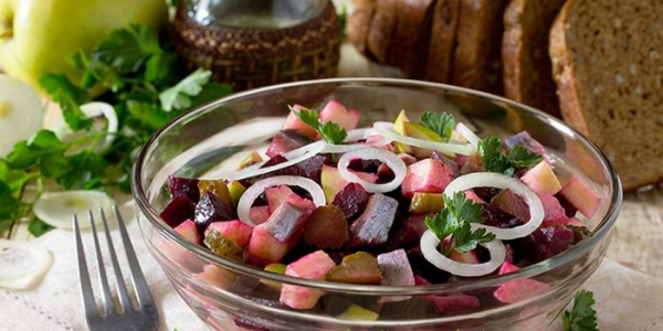 Винегрет с селедкой - как приготовить быстро и вкусно в домашних условиях по пошаговым рецептам с фото Винегрет с селедкой - как приготовить быстро и вкусно в домашних условиях по пошаговым рецептам с фото