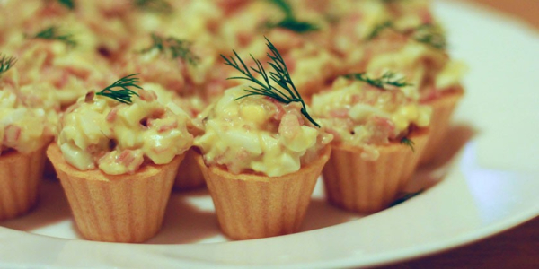 Тарталетки с грибами - пошаговые рецепты приготовления вкусной закуски в домашних условиях с фото