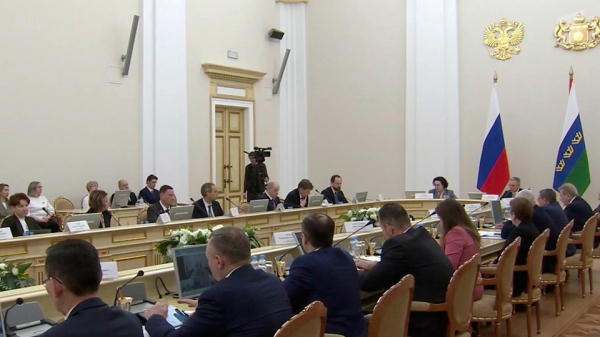 В&nbsp;Тюмени сегодня обсуждали ход реализации нацпроекта &laquo;Здравоохранение&raquo;