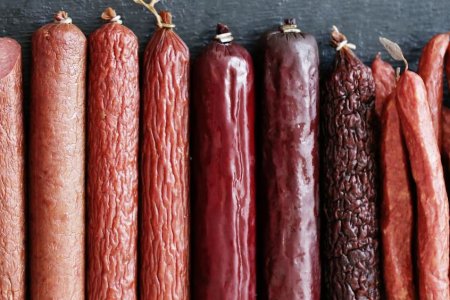Врач-онколог Вахабова перечислила продукты, повышающие риск развития рака
