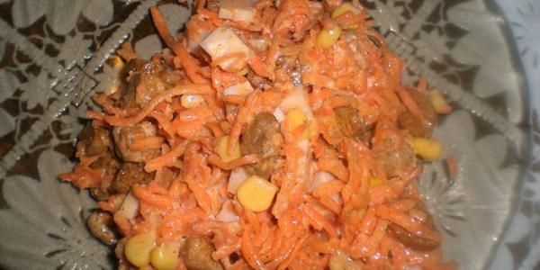 Салат с печенью и морковью - пошаговые рецепты приготовления с луком, солеными огурцами, фасолью или грибами