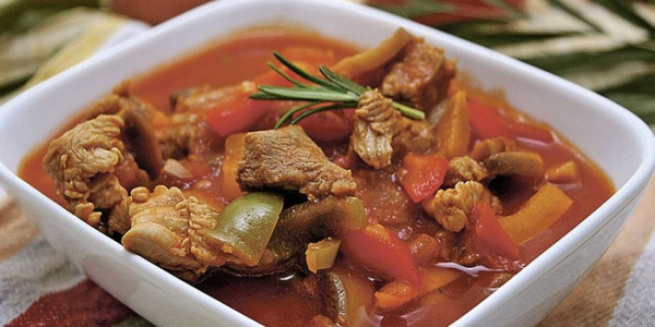 Гуляш из свинины в мультиварке - как вкусно приготовить в домашних условиях по пошаговым рецептам с фото