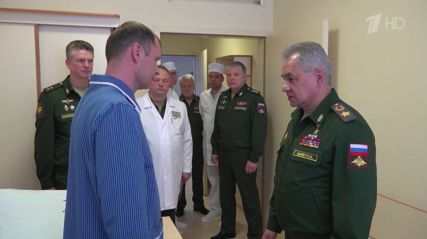 Министр обороны Сергей Шойгу поблагодарил военных медиков