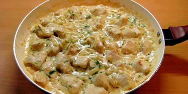 Гуляш из индейки - как вкусно приготовить в домашних условиях по пошаговым рецептам с фото Гуляш из индейки - как вкусно приготовить в домашних условиях по пошаговым рецептам с фото