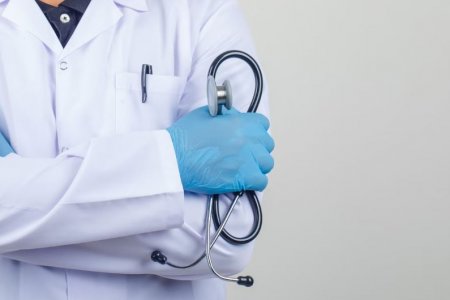 Онколог рекомендовал чаще обследоваться людям старше 45 лет Онколог рекомендовал чаще обследоваться людям старше 45 лет