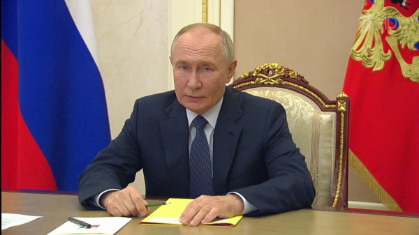 Владимир Путин по&nbsp;видеосвязи провел совещание с&nbsp;постоянными участниками Совбеза РФ