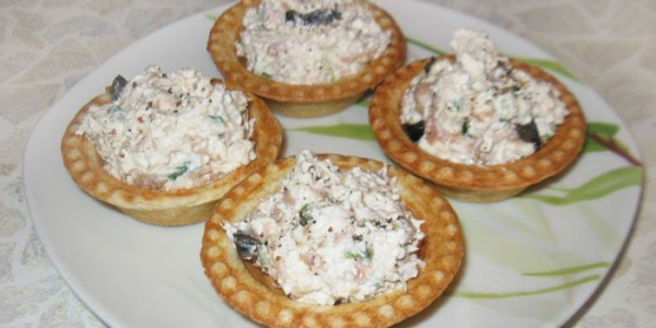 Тарталетки с тунцом - как вкусно приготовить по пошаговым рецептам закуску и красиво сервировать Тарталетки с тунцом - как вкусно приготовить по пошаговым рецептам закуску и красиво сервировать