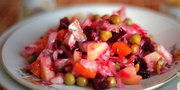 Винегрет с селедкой - как приготовить быстро и вкусно в домашних условиях по пошаговым рецептам с фото Винегрет с селедкой - как приготовить быстро и вкусно в домашних условиях по пошаговым рецептам с фото