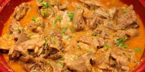 Гуляш из индейки - как вкусно приготовить в домашних условиях по пошаговым рецептам с фото Гуляш из индейки - как вкусно приготовить в домашних условиях по пошаговым рецептам с фото