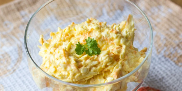 Салат с морковью и сыром - как готовить в домашних условиях по пошаговым рецептам с фото Салат с морковью и сыром - как готовить в домашних условиях по пошаговым рецептам с фото